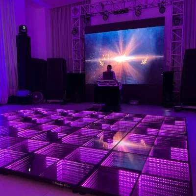 Alquiler de Pista de Baile Infinity LED 4×3 – 12 m2 (40-50 invitados)